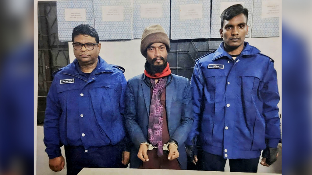 ভবঘুরেকে যৌনাচারে লিপ্ত দেখলেই সানডে মানডে ক্লোজ করে দিতাম’, পুলিশকে ‘সাইকো’ সম্রাট
